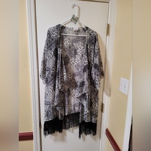 45. Lularoe cardigan sz L